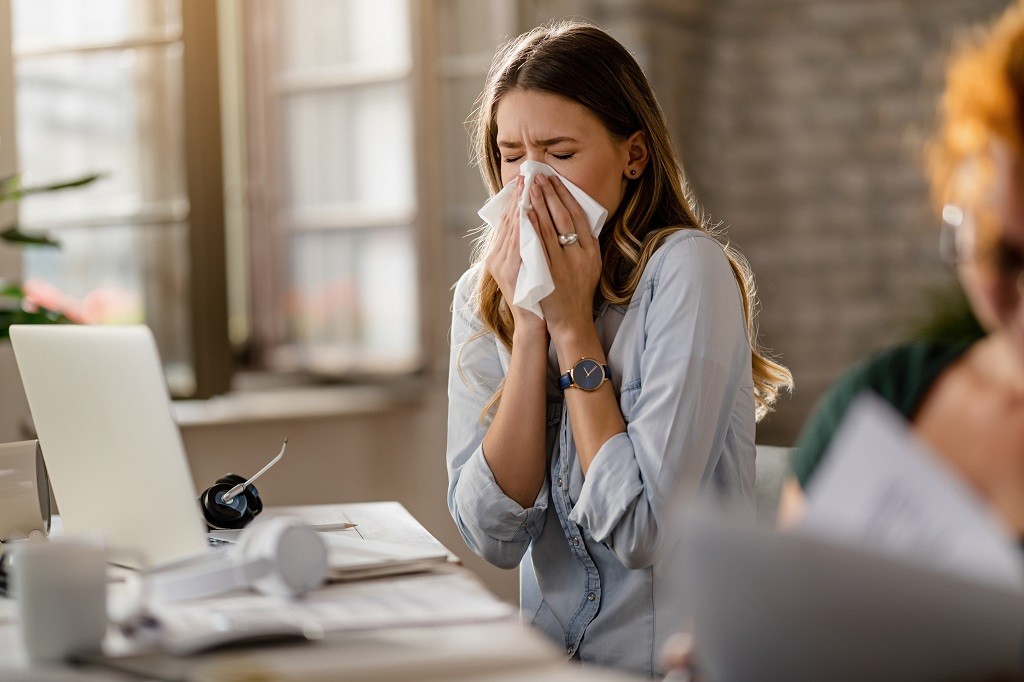 Имате настинка или алергија? Еве како да ги разликувате