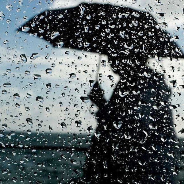 СОНЧЕВО И ТОПЛО, ПА ГРМОТЕВИЦИ: понесете чадори, во попладневните часови ќе има пороен дожд